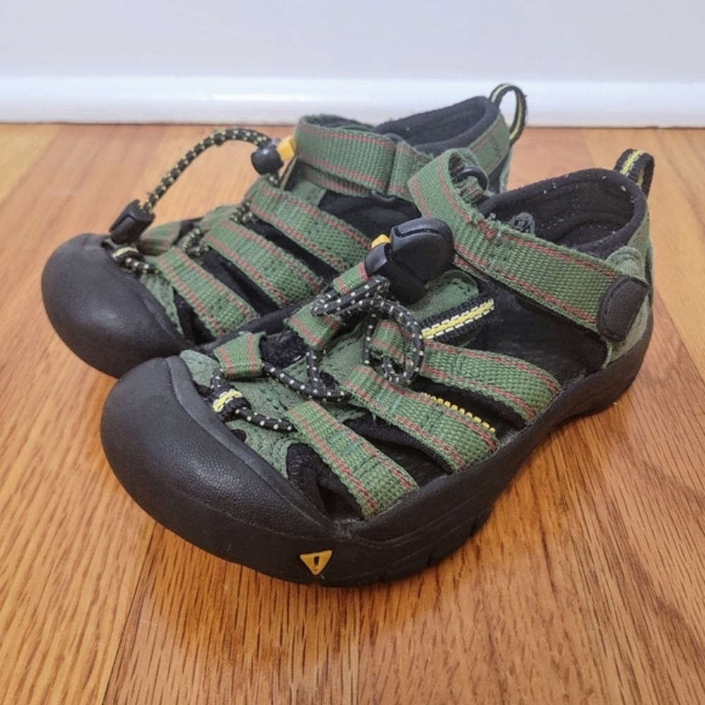 Keen Newport Olive Green Sandals Size 10 Little Kid Washable Water Shoes Camping